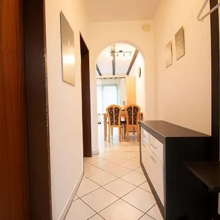 Huebner Comfortable Holiday بوتيل *